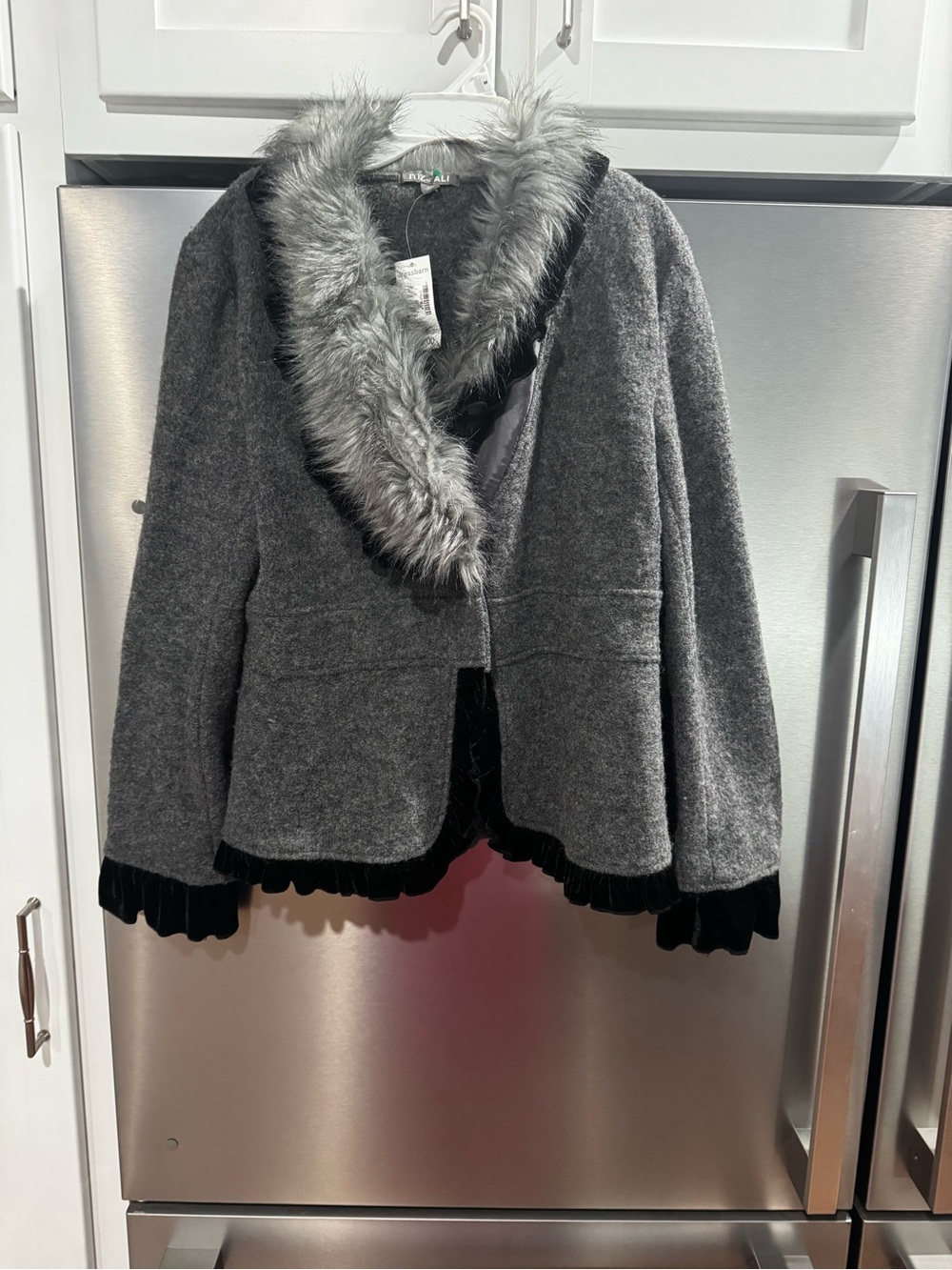 Roz & Ali Gray Faux-Fur Trim Blazer